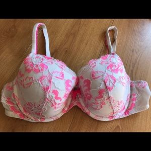 Victoria’s secret bra